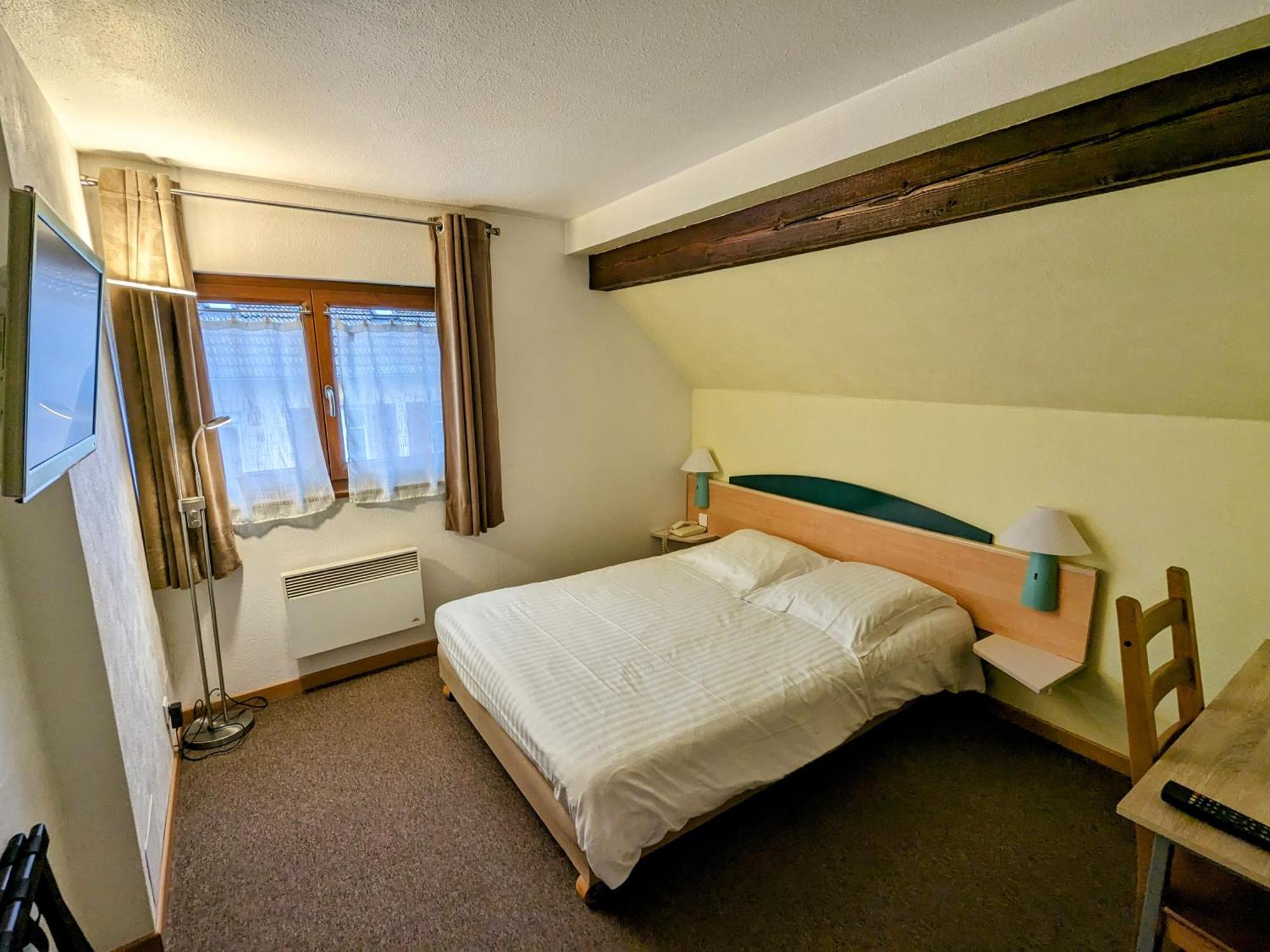 Hotel Le Chasseur 伊尔基希-格拉芬斯塔登 外观 照片